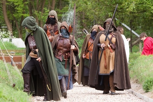 Mittelerde am Niederrhein: Tolkien Tag auf Schloss Walbeck, Geldern 